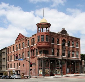 The Boyle Hotel at 101 N. Boyle Avenue, appearing here because we don't have a picture of the Boyle Heights City Hall, which is about half a mile west on First Street from the corner of First and Boyle.