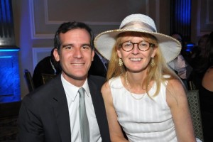 Kerry Morrison and Eric Garcetti looking quite comfortable together in 2007.