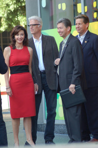 Leron Gubler of the Hollywood Chamber of Commerce, standing with some people who are more famous than he.  If Jackie Goldberg is the BID's mommy dearest, Leron is the BID's creepy uncle/daddy guy.  He probably still gives pony rides, even though she's coming up on 20 years old...